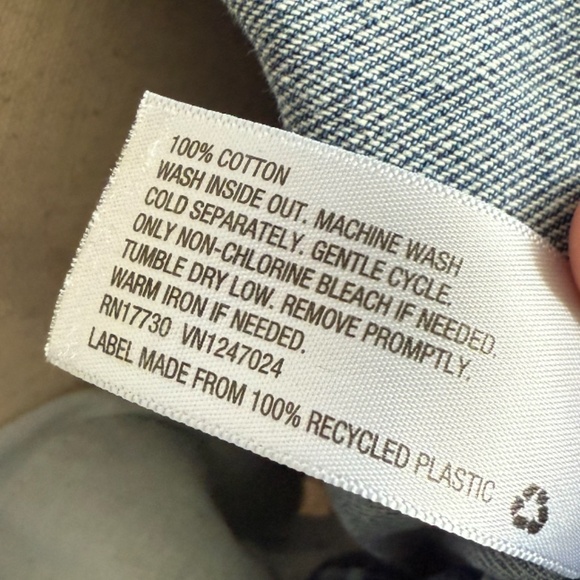 Wild Fable Distressed Denim Overall Shorts – Size M - Picture 9 of 9